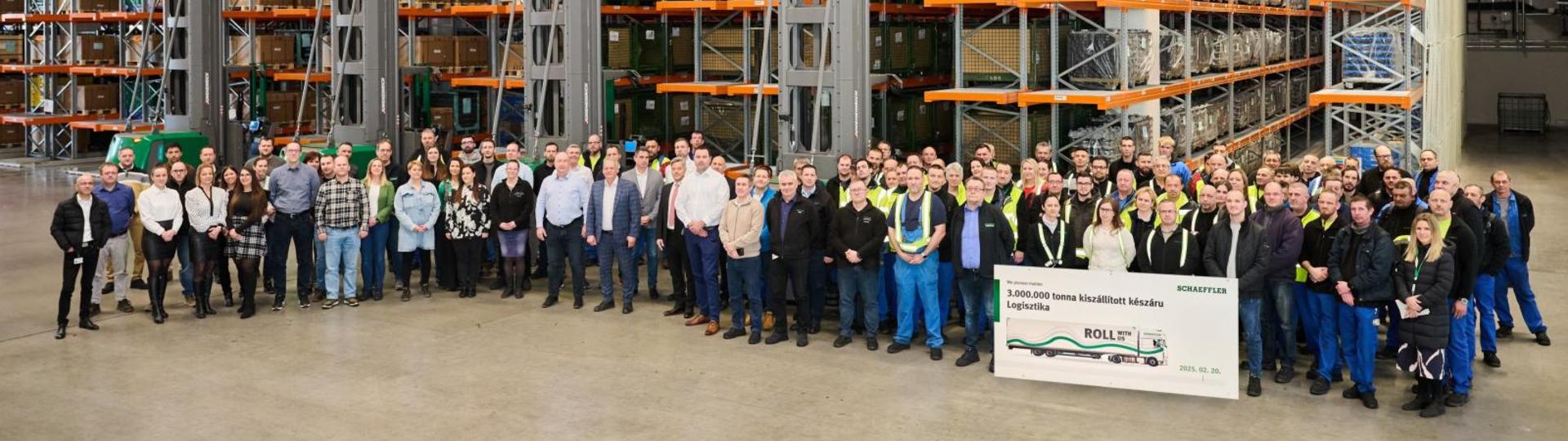 A Schaeffler Savaria logisztikai mrfldkvet nnepelt
